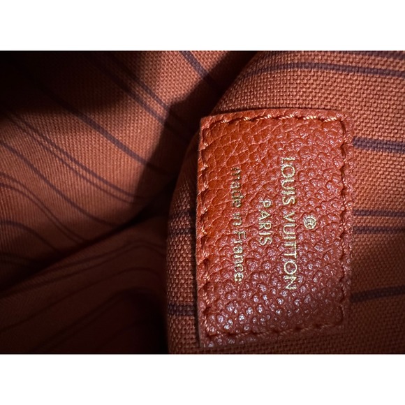 Louis Vuitton Red Leather Tote Bag Gold Hardware Lock Closure - Picture 5 of 6